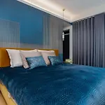 Elegant Seaview Penthouse 3br Ensuite Luxury Retreat With Sauna And Free Parking Ταλίν