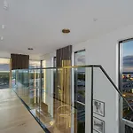 Elegant Seaview Penthouse 3br Ensuite Luxury Retreat With Sauna And Free Parking Таллінн