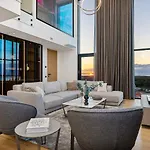 Elegant Seaview Penthouse 3br Ensuite Luxury Retreat With Sauna And Free Parking Apartment *