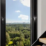 Elegant Seaview Penthouse 3br Ensuite Luxury Retreat With Sauna And Free Parking Ταλίν