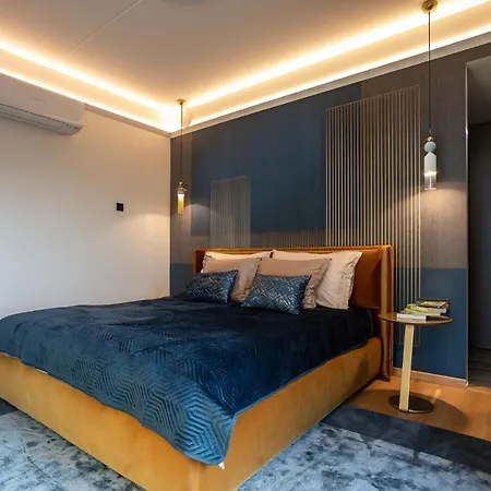 Elegant Seaview Penthouse 3br Ensuite Luxury Retreat With Sauna And Free Parking アパート