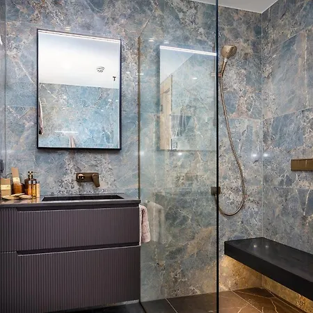 アパート Elegant Seaview Penthouse 3br Ensuite Luxury Retreat With Sauna And Free Parking