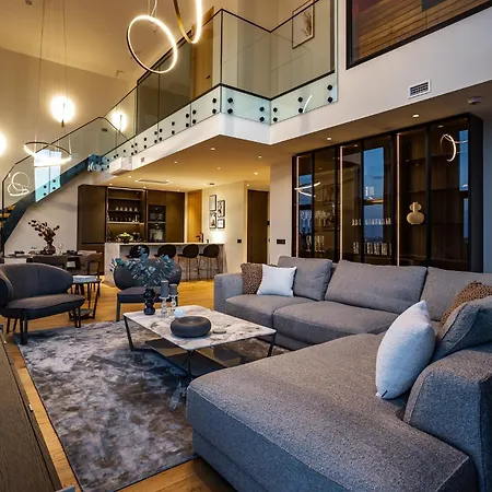 Elegant Seaview Penthouse 3br Ensuite Luxury Retreat With Sauna And Free Parking Διαμέρισμα *
