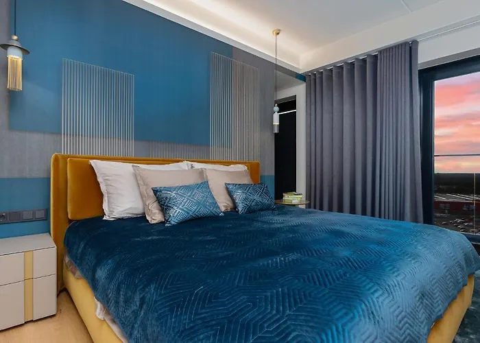 Elegant Seaview Penthouse 3br Ensuite Luxury Retreat With Sauna And Free Parking Таллин