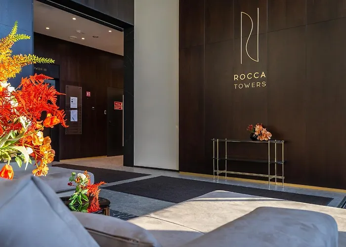 Elegant Seaview Penthouse 3br Ensuite Luxury Retreat With Sauna And Free Parking *