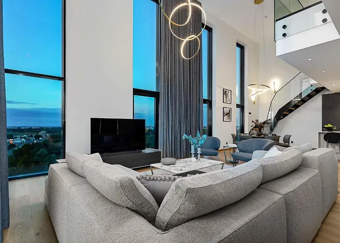 Elegant Seaview Penthouse 3br Ensuite Luxury Retreat With Sauna And Free Parking * Таллин