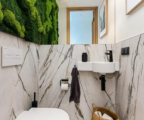 Апартаменты Elegant Seaview Penthouse 3br Ensuite Luxury Retreat With Sauna And Free Parking *