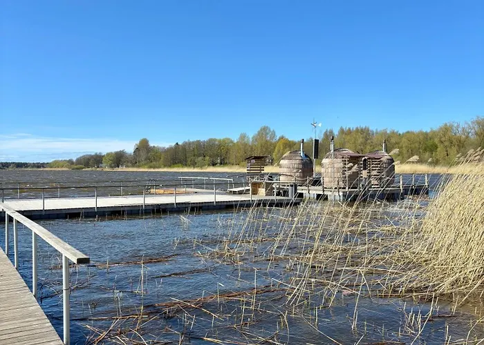 Elegant Seaview Penthouse 3br Ensuite Luxury Retreat With Sauna And Free Parking Таллин