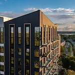 Apartamento Elegant Seaview Penthouse 3br Ensuite Luxury Retreat With Sauna And Free Parking Tallin