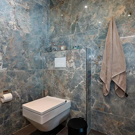 Elegant Seaview Penthouse 3br Ensuite Luxury Retreat With Sauna And Free Parking * Tallinn