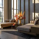 Apartamento Elegant Seaview Penthouse 3br Ensuite Luxury Retreat With Sauna And Free Parking Talin