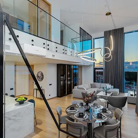 Elegant Seaview Penthouse 3br Ensuite Luxury Retreat With Sauna And Free Parking 公寓 塔林