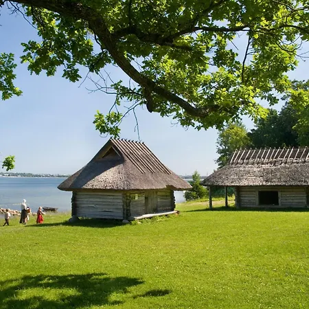 Elegant Seaview Penthouse 3br Ensuite Luxury Retreat With Sauna And Free Parking * Tallinn