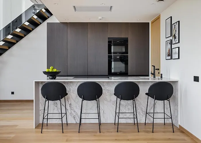 Apartment Elegant Seaview Penthouse 3br Ensuite Luxury Retreat With Sauna And Free Parking Tallinn